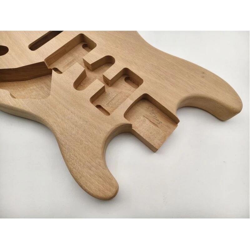 Corps de remplacement pour guitare électrique Afanti HSH St en bois d'acajou