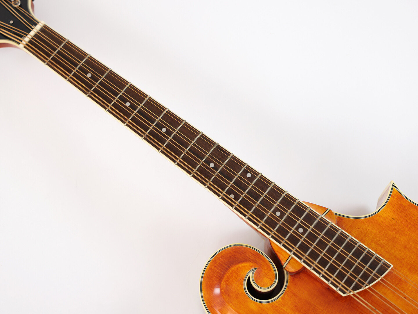 Afanti AA Solid Spruce Top Flamed Maple Back F Mandocelle