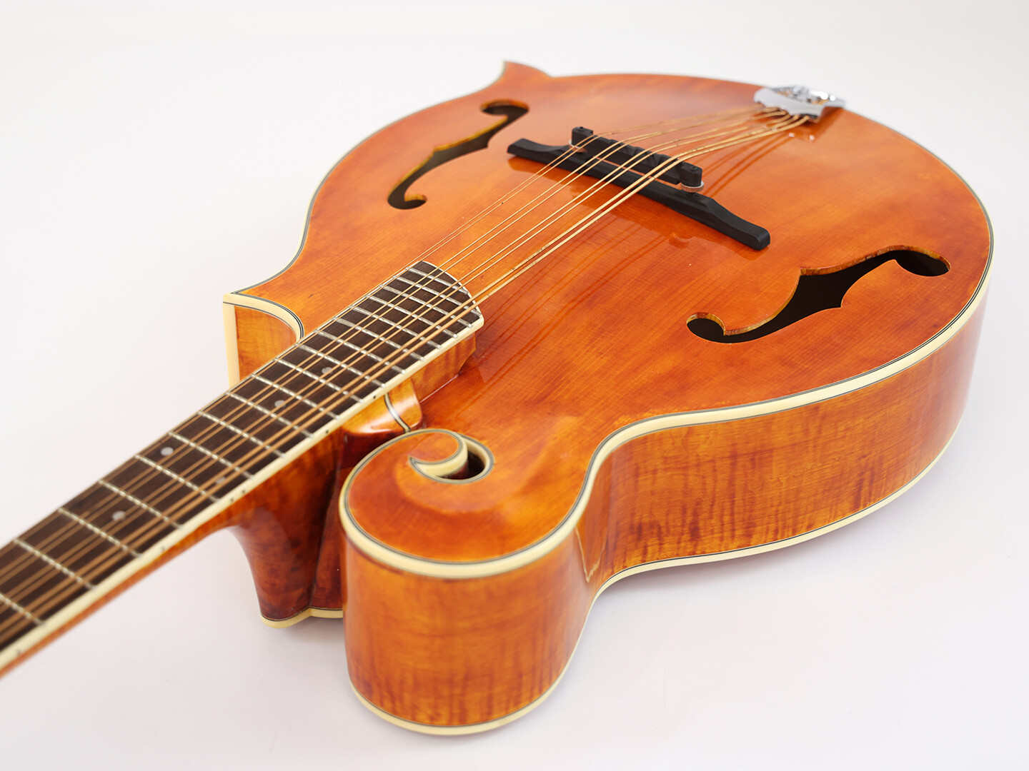 Afanti AA Solid Spruce Top Flamed Maple Back F Mandocelle