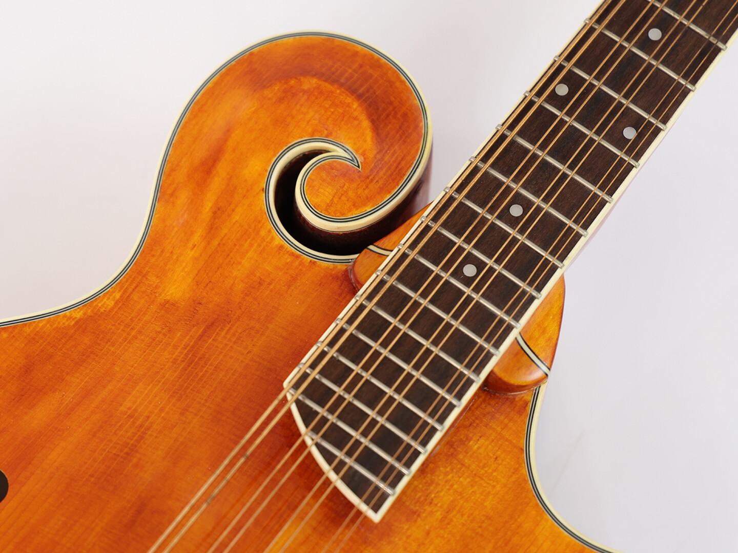 Afanti AA Solid Spruce Top Flamed Maple Back F Mandocelle