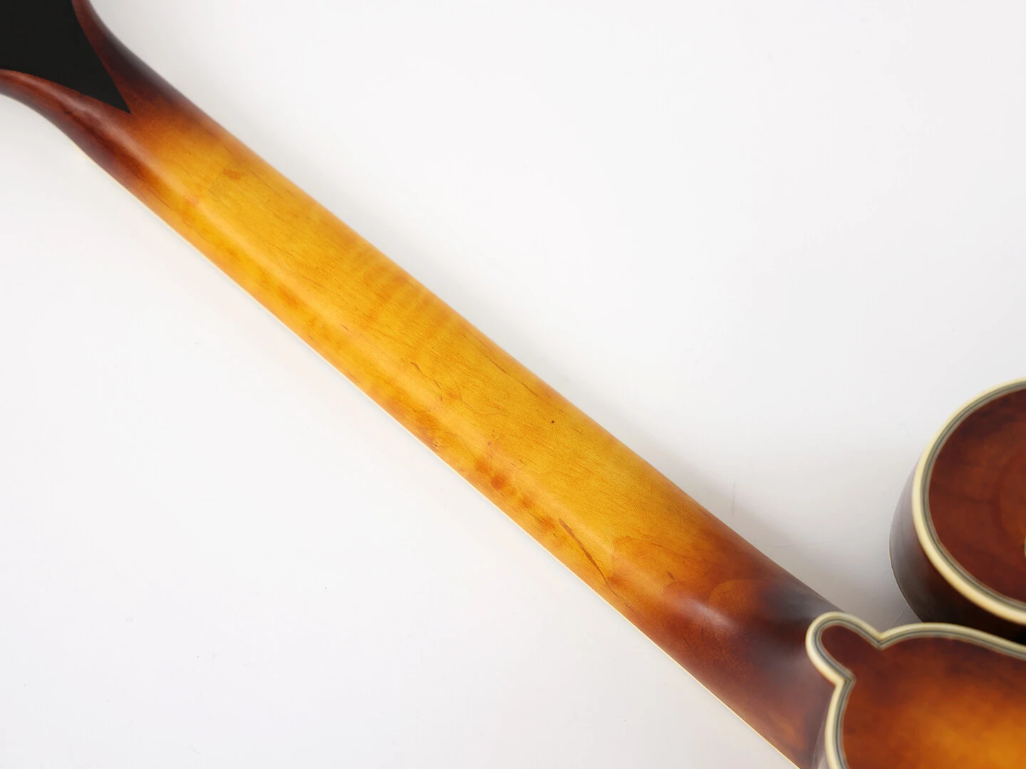 Afanti AA Mandoline Octave en Érable Flammé Massif pour Fond et Éclisses F