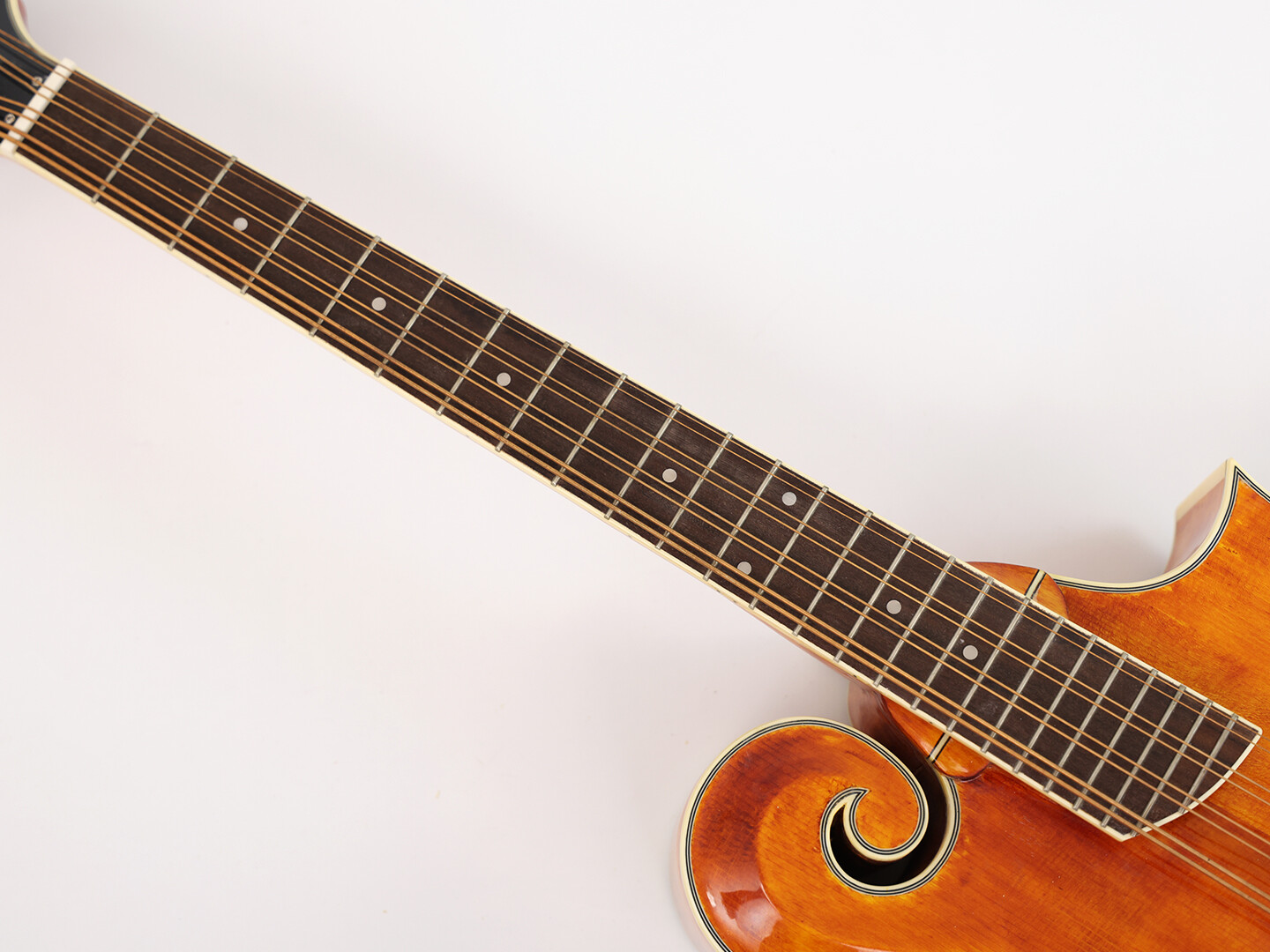 Afanti AA Mandocello en érable flammé, dos et éclisses brillants F