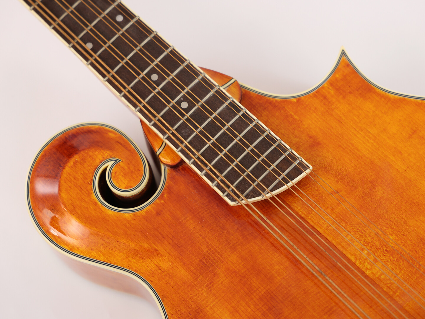 Afanti AA Mandocello en érable flammé, dos et éclisses brillants F