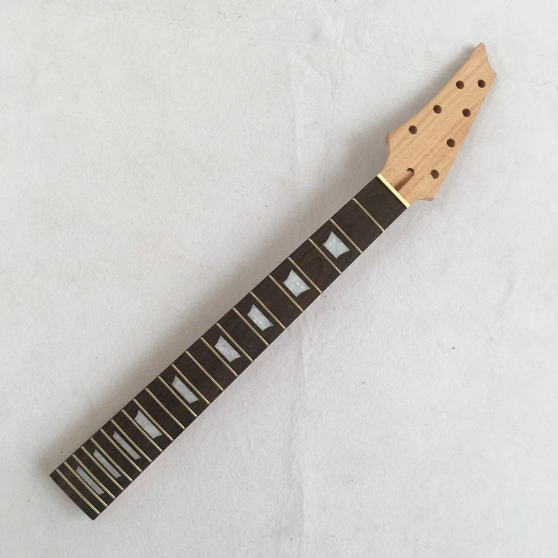 Kit guitare 7 cordes à écrou large sur manche acajou avec touche palissandre DIY