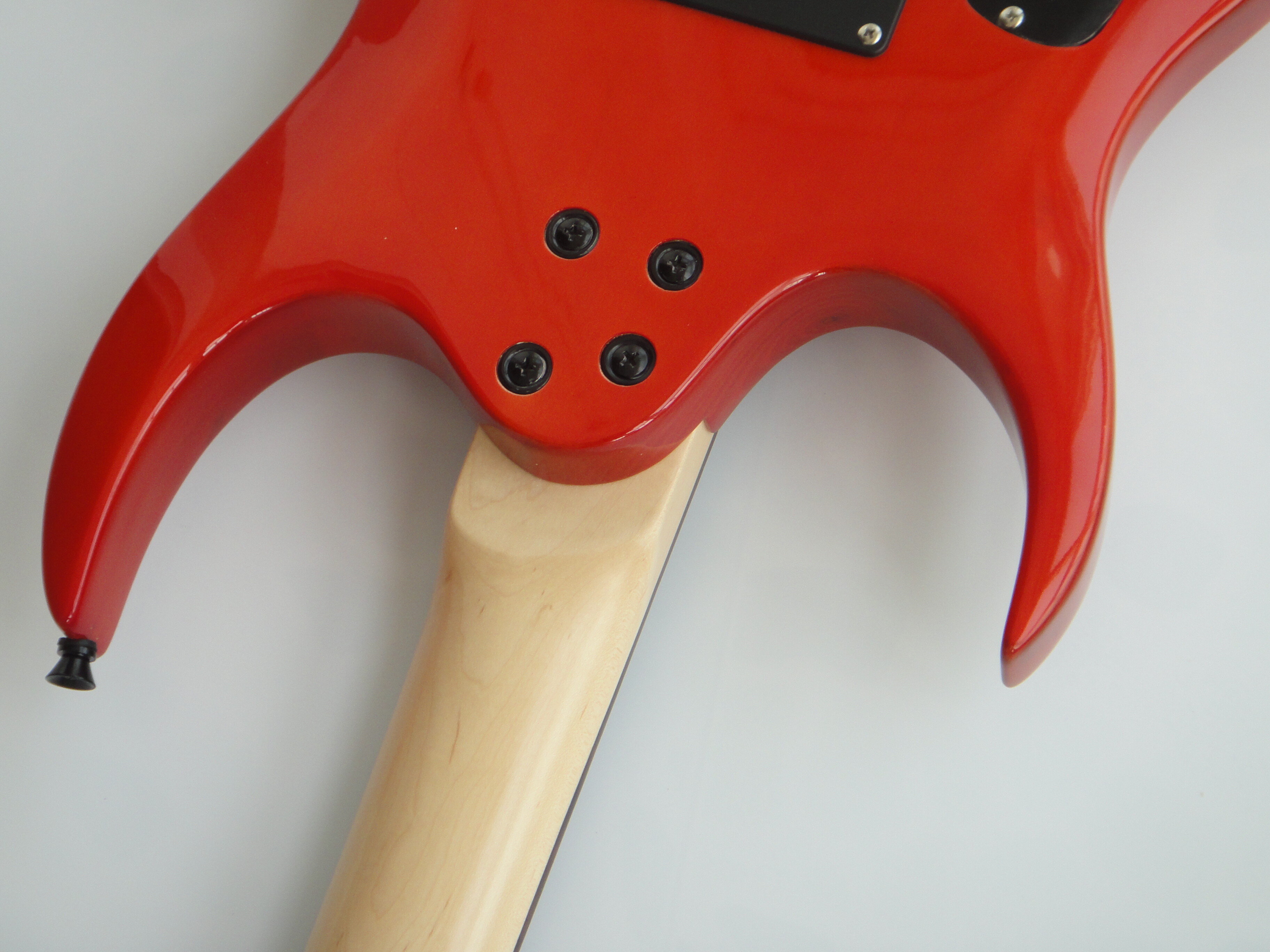 Guitare électrique Afanti en acajou avec placage d'érable ondé