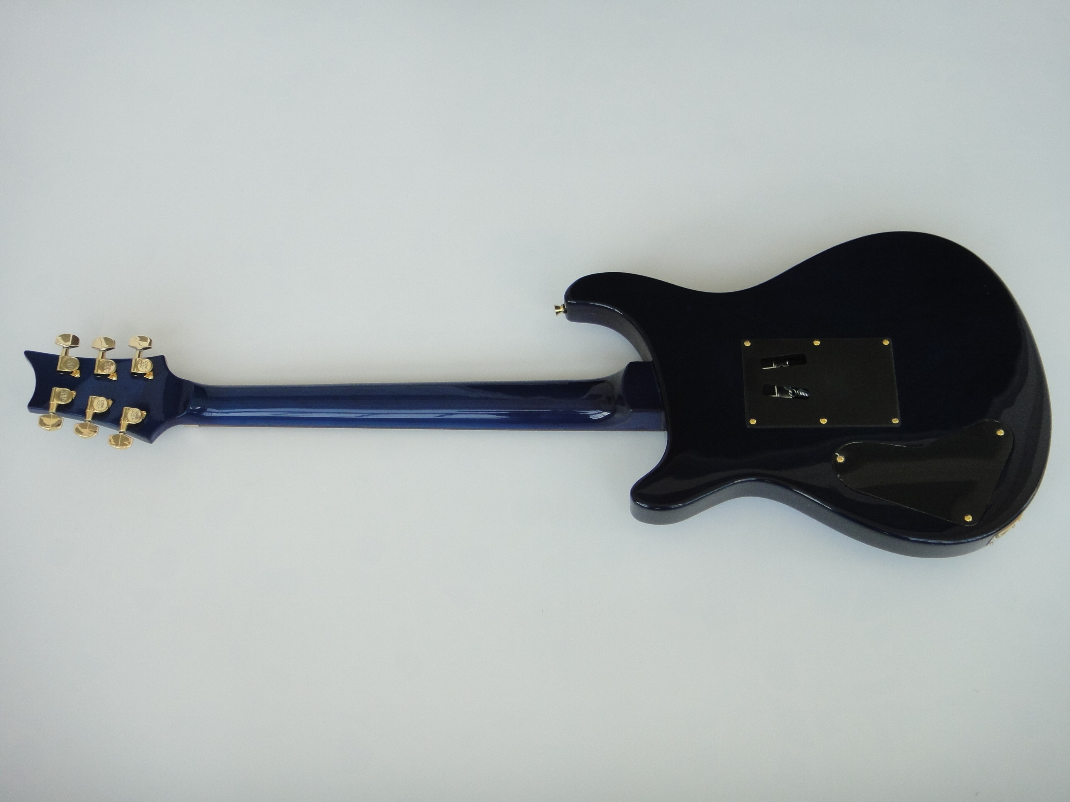 Guitare électrique Afanti en acajou avec manche en tilleul et placage d'érable matelassé