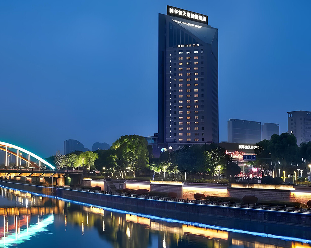 Ningbo Wanda Plaza Ningbo Wanda Plaz.jpg