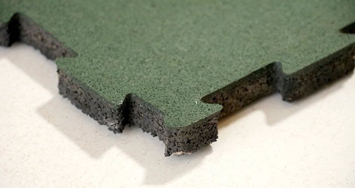 Locking rubber mats