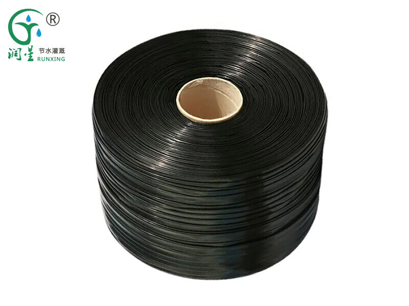 Bande d'égouttage continue en forme de T