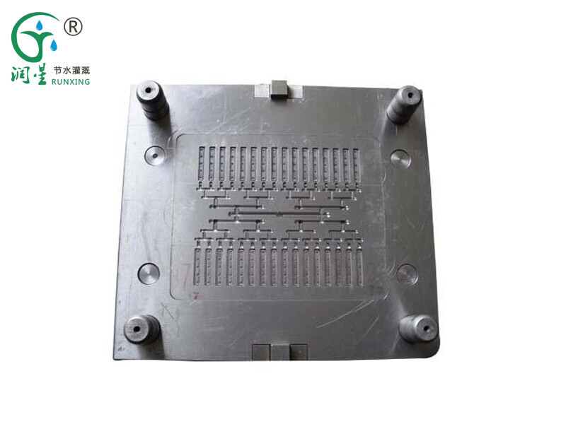 Moule à tête goutte à goutte plate intégrée interne