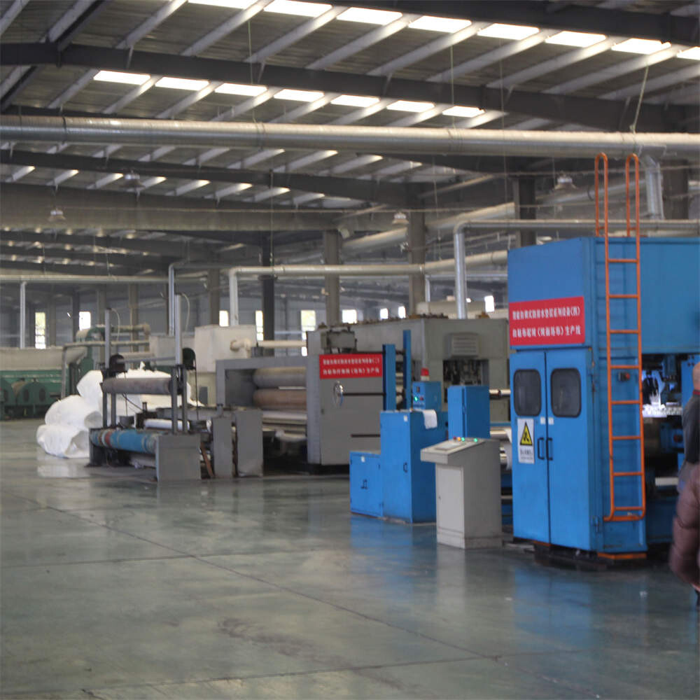 Membrana compuesta antifiltración para pendientes de canales