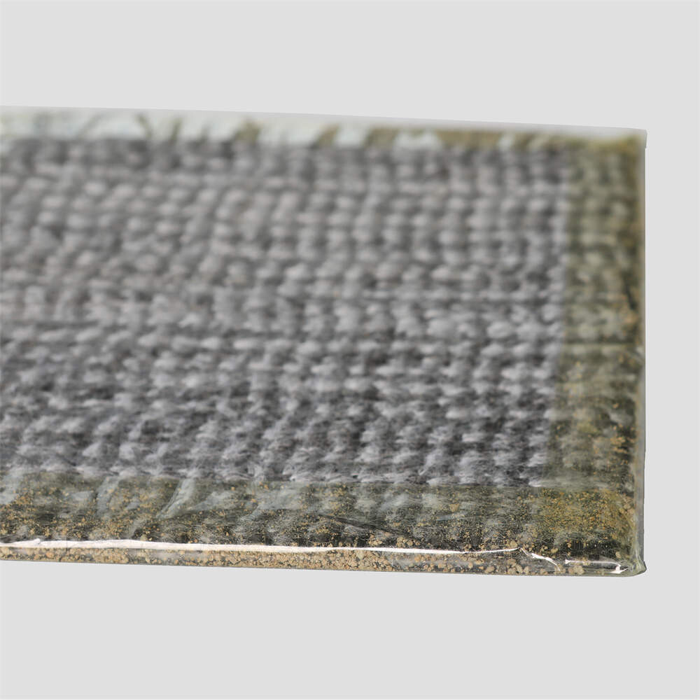 Revestimiento de arcilla geosintética compuesta