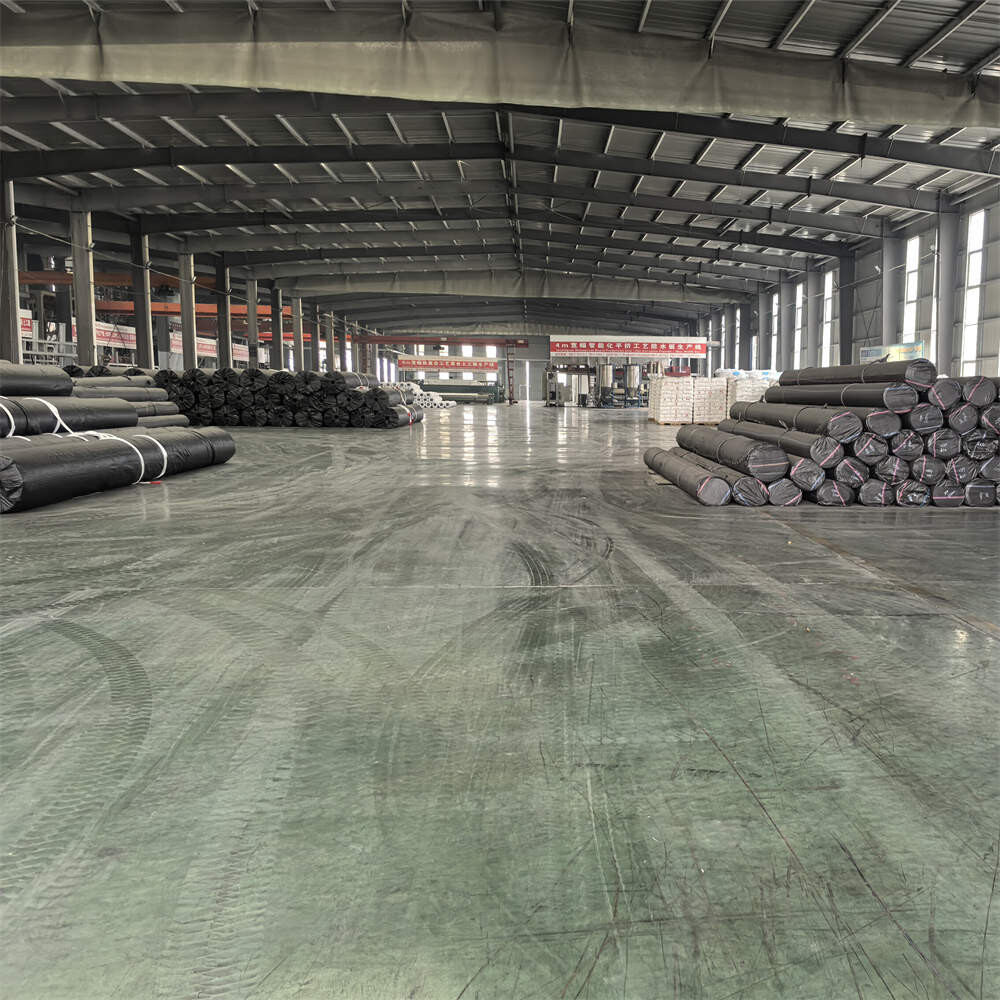 Revestimientos de arcilla geosintética para lagos artificiales