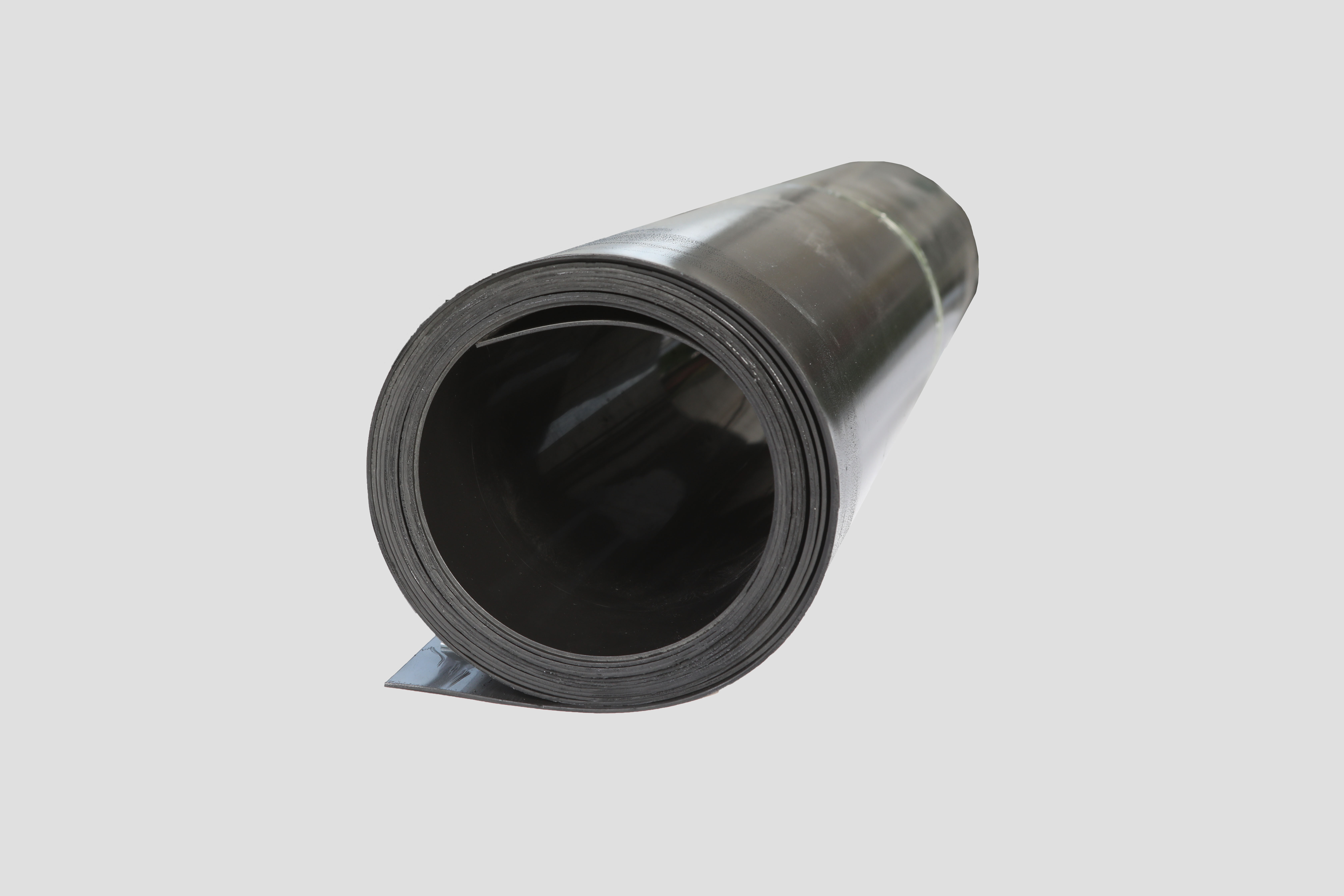 الغشاء الأرضي لبركة الغاز الحيوي