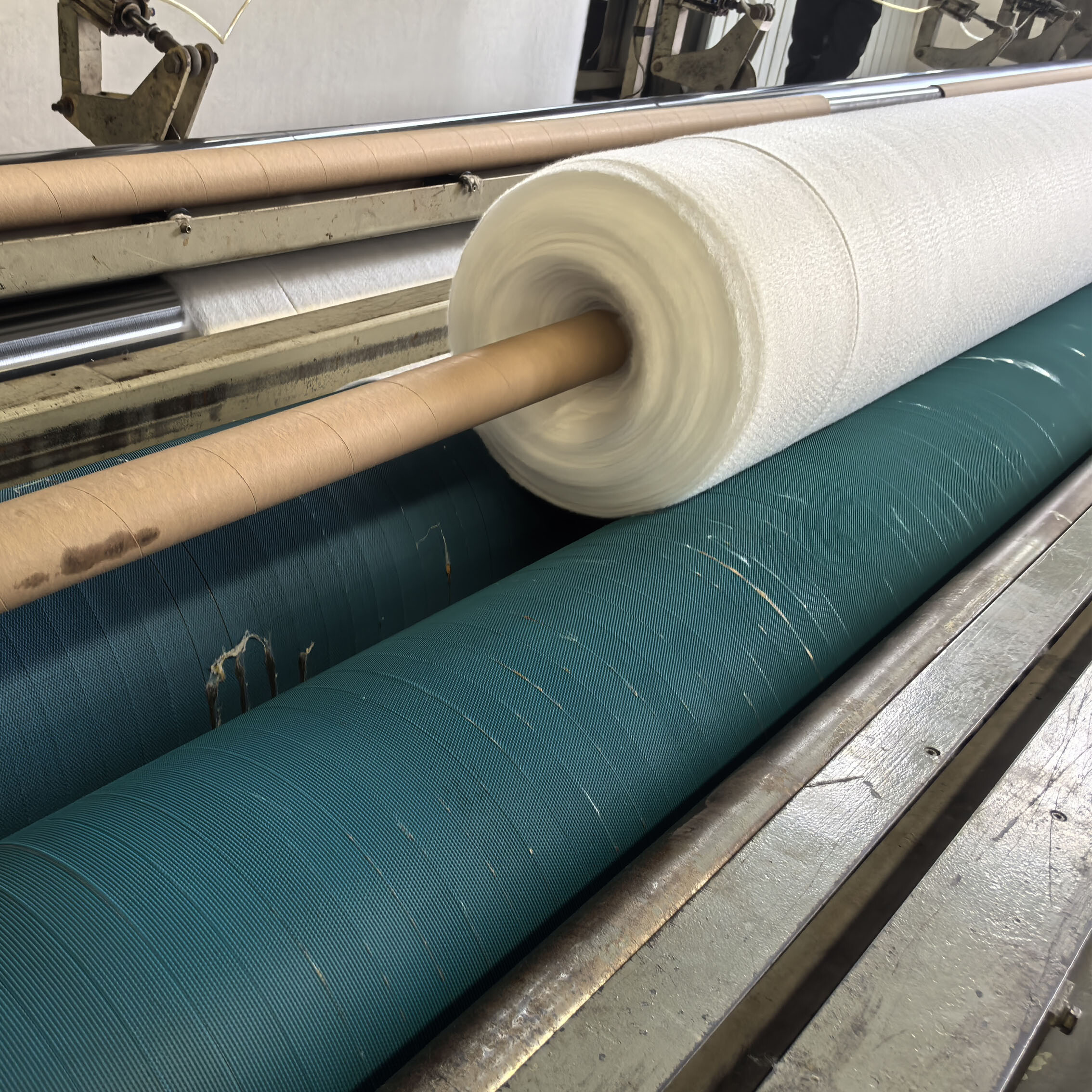 Tissu géotextile pour l'entretien des routes