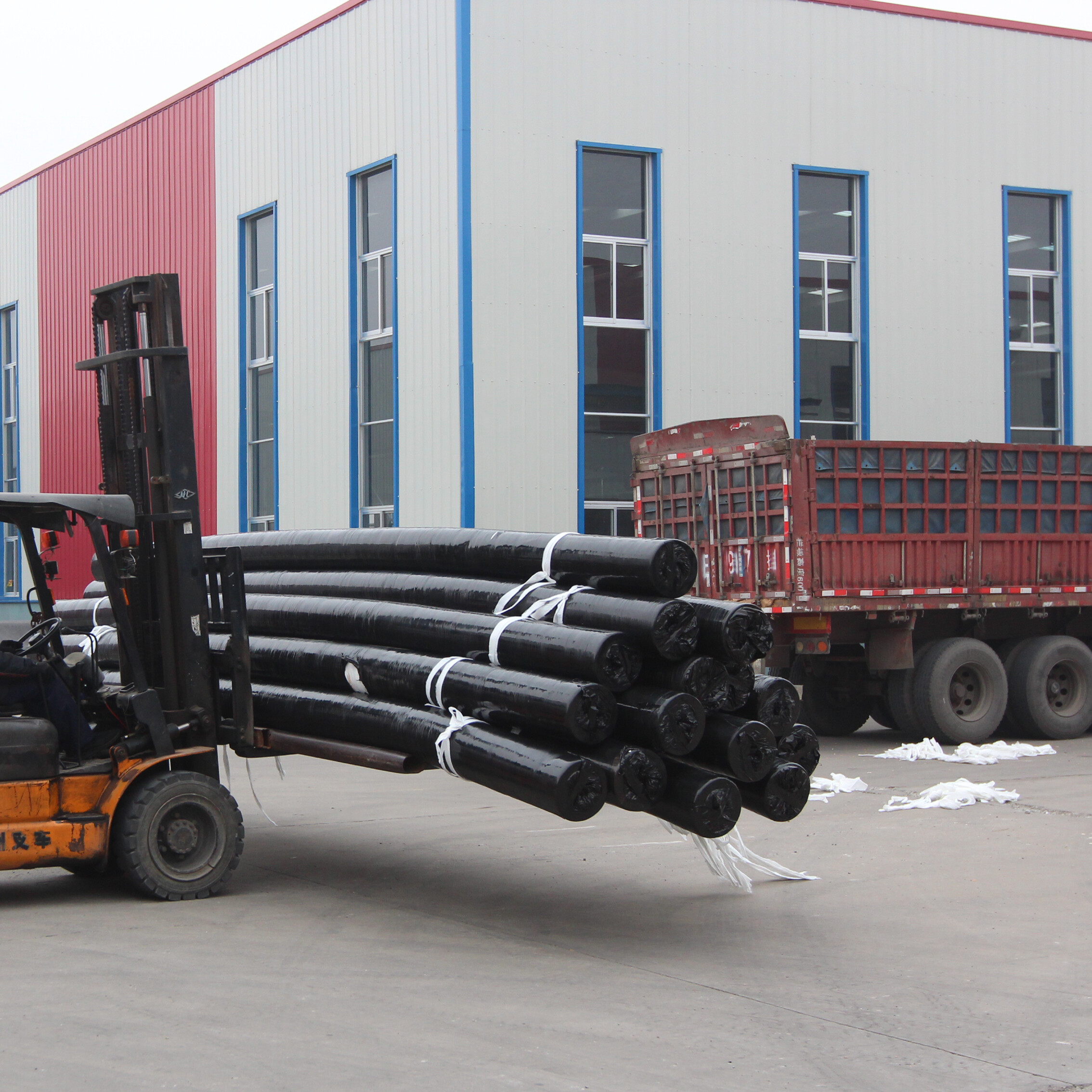 Revêtement en argile géosynthétique bentonitique aiguilleté