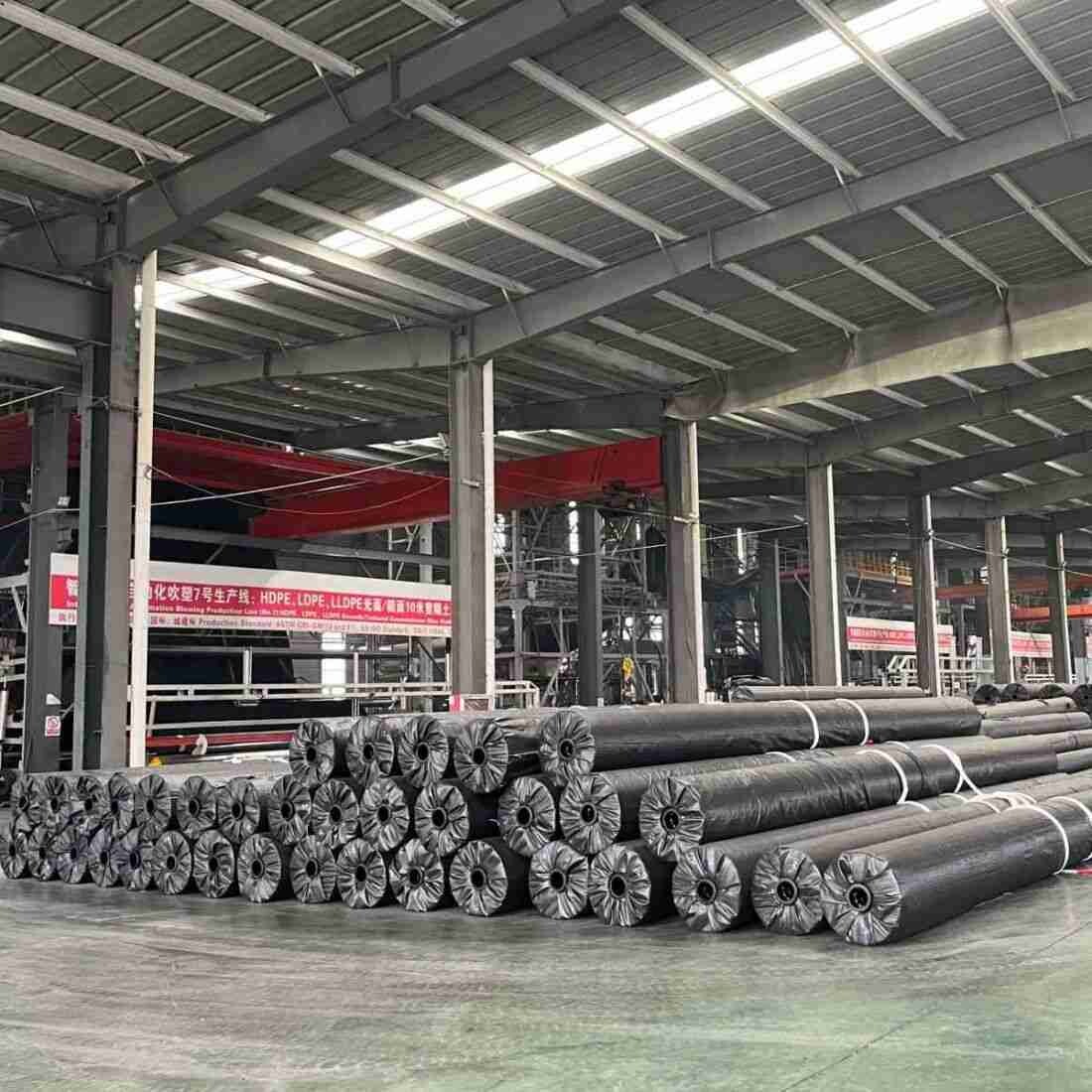 Planche de drainage à fossettes en plastique