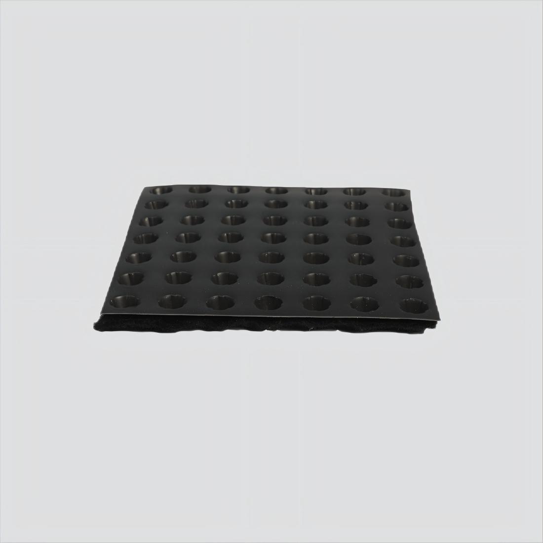 Panneau de drainage composite à filaments courts