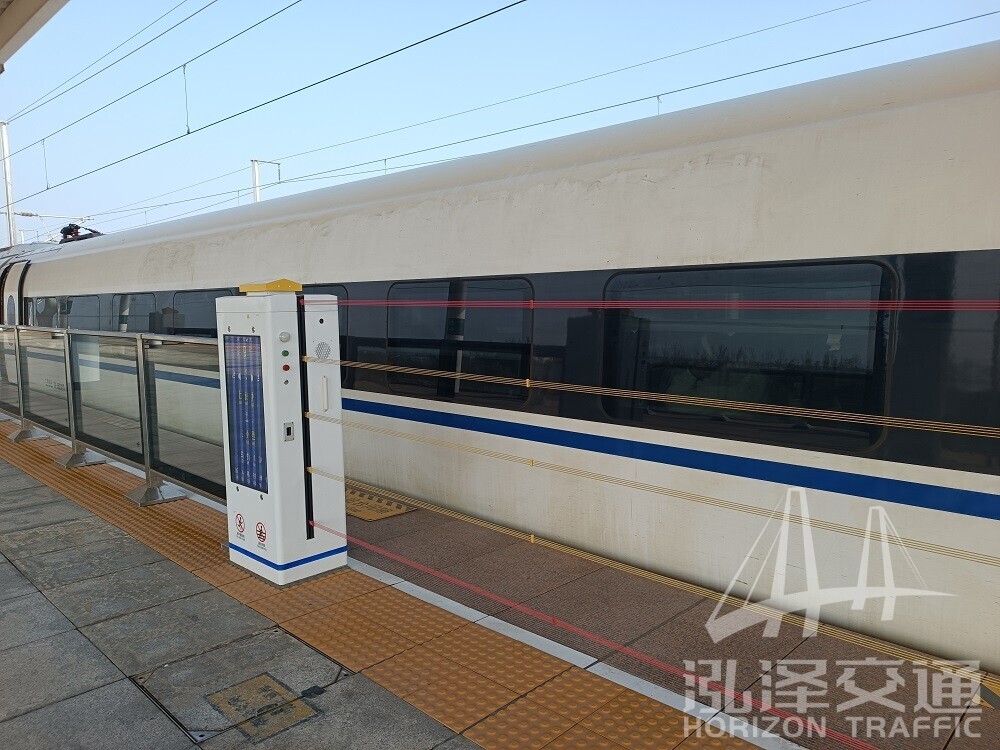 Automatic platform screen door Automatic platform screen door