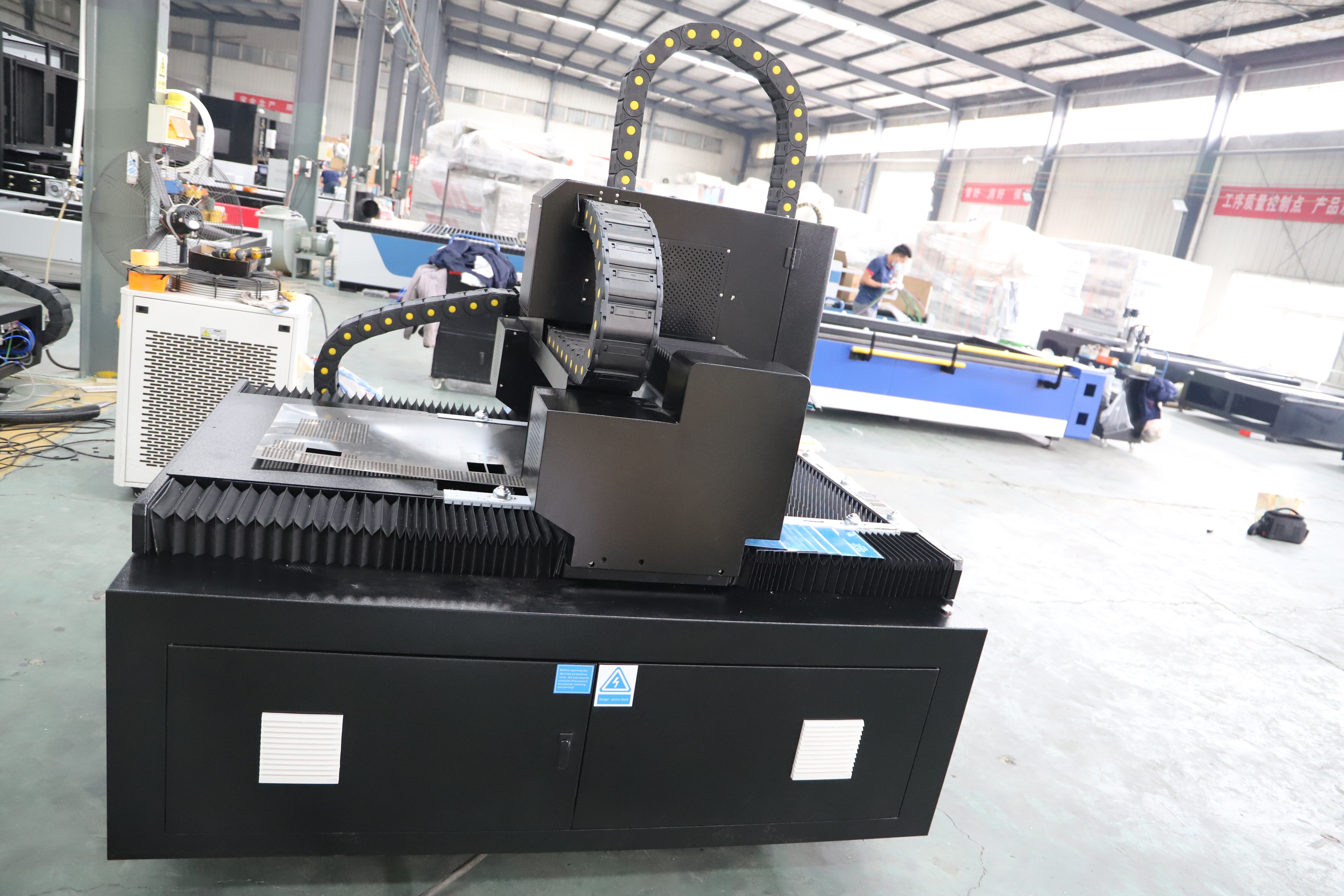 GC6090F GC6010F GC1390F Small Size Fiber Laser Cutting Machine for Metal Cutting