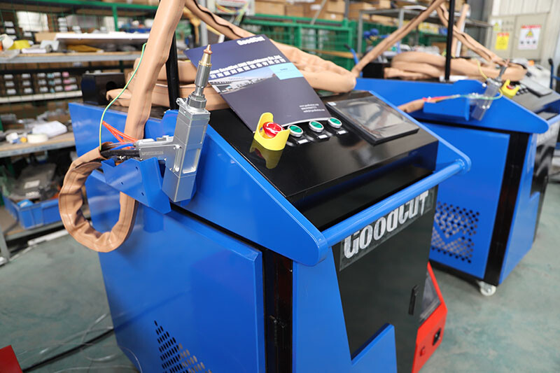 GC-WCC 4 in 1 Functions Laser Welding Cutting Cleaning Machine（7）.jpg