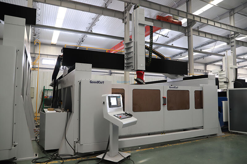 GC1325-5 Axis CNC Router （3）