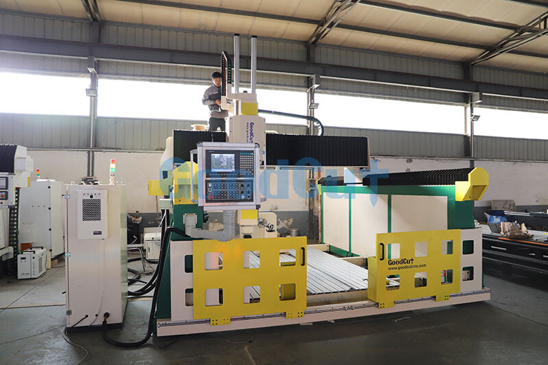 GC1325-5 Axis 6Axis CNC Router(5) GC1325-5 Axis 6Axis CNC Router(5)
