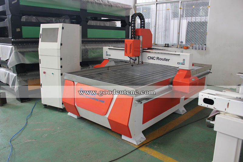 GC1325W 1325 CNC Router with Water Tank for Wood Aluminum