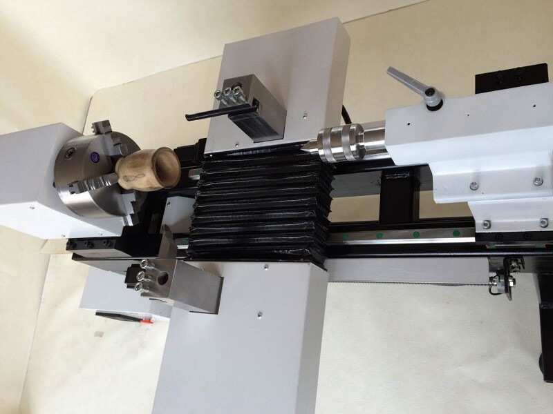 GC-A26 CNC Wood Lathe Machine for Small Bowls Beads