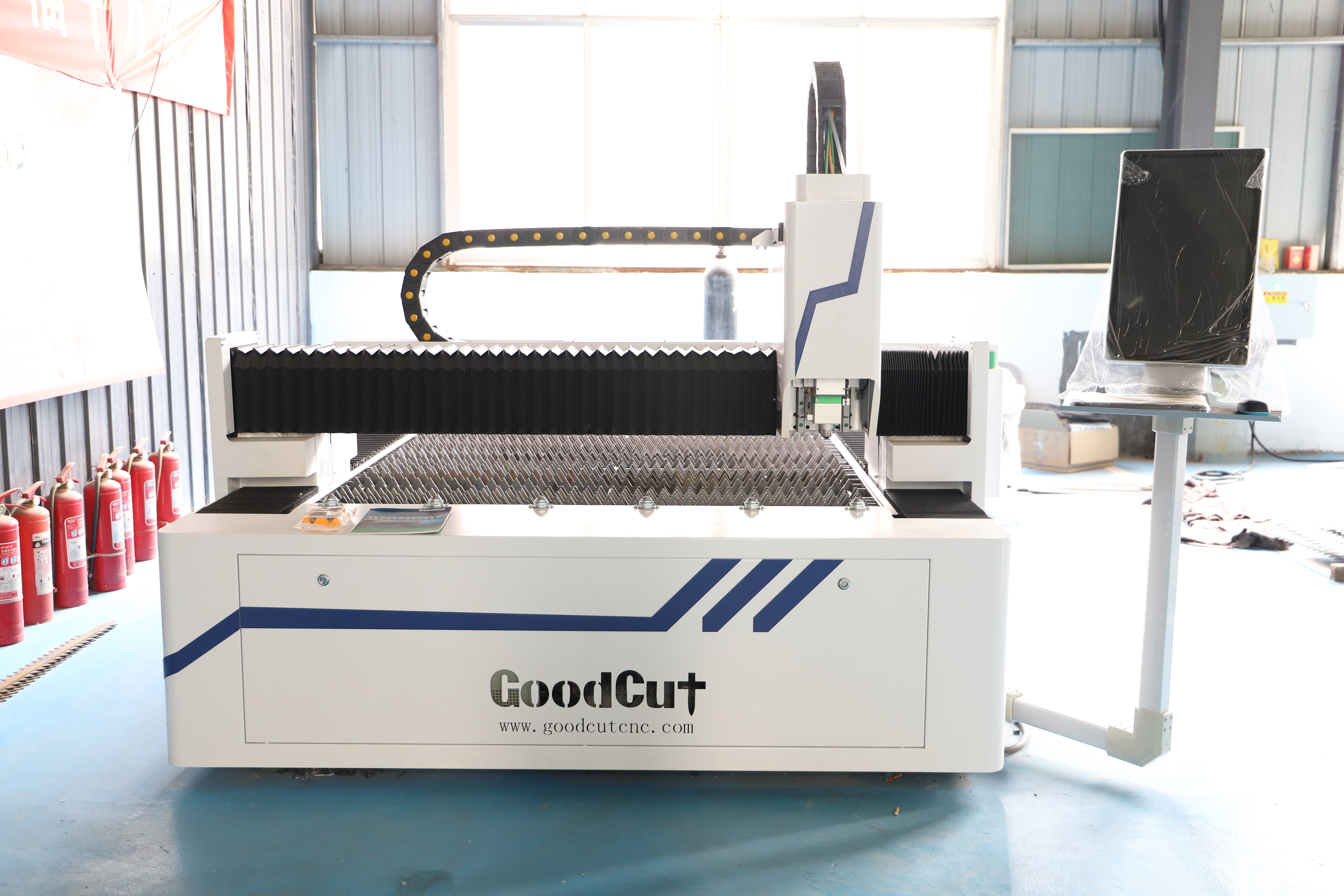 GC1530F 3KW 6KW Fiber Laser Cutting Machine For Metal