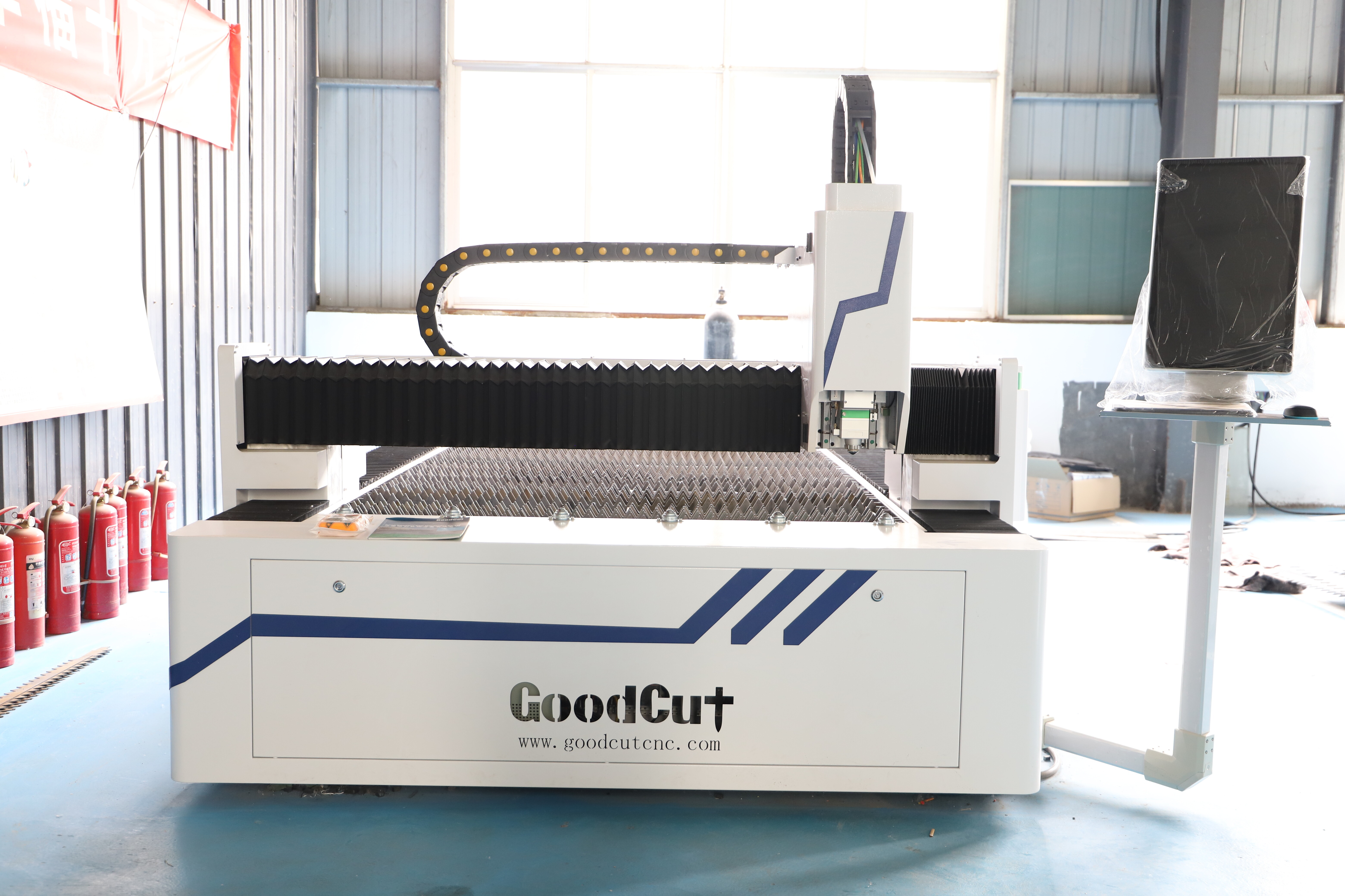 GC1530F 3KW 6KW Fiber Laser Cutting Machine For Metal