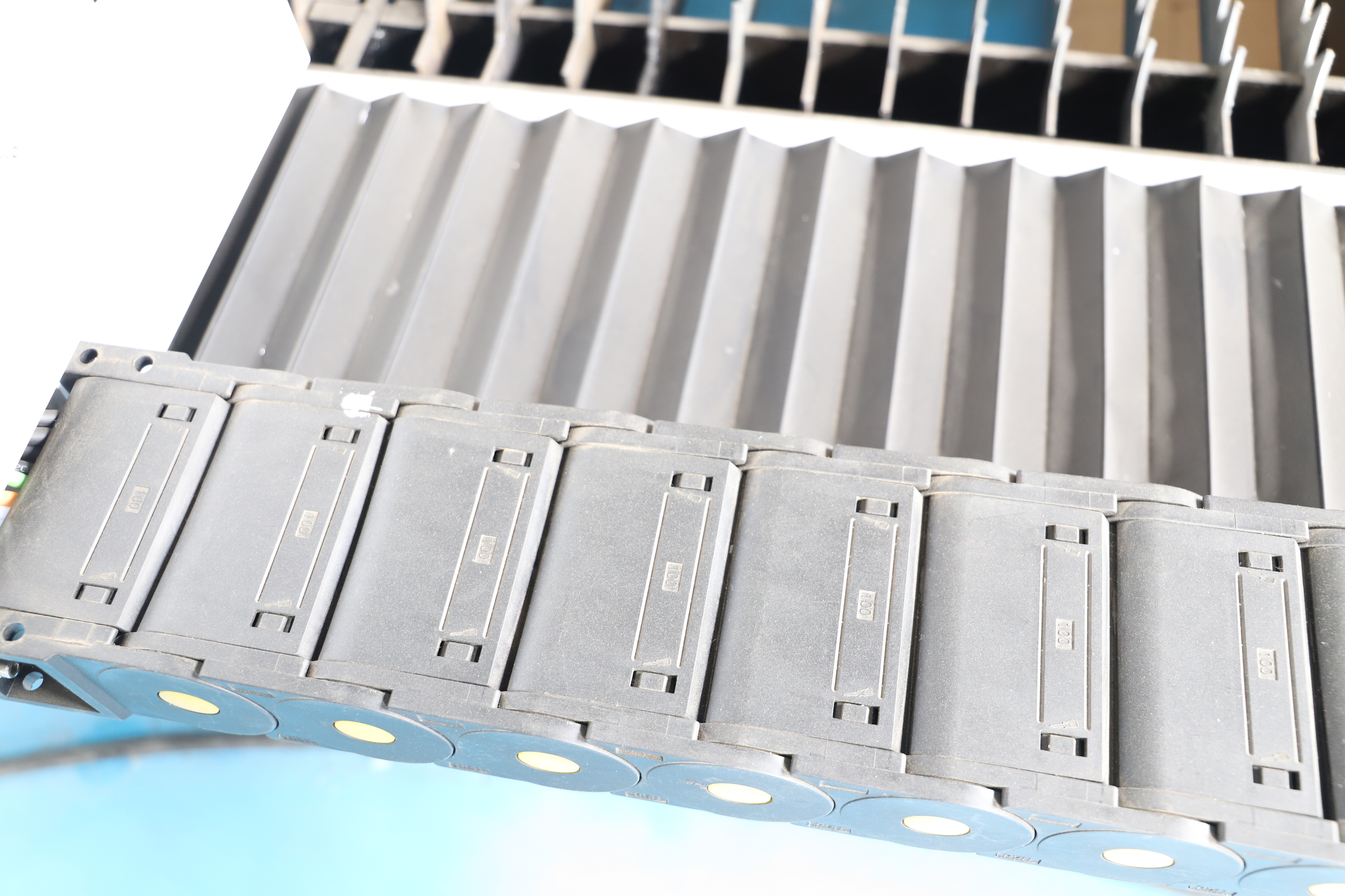 GC1530F 3KW 6KW Fiber Laser Cutting Machine For Metal