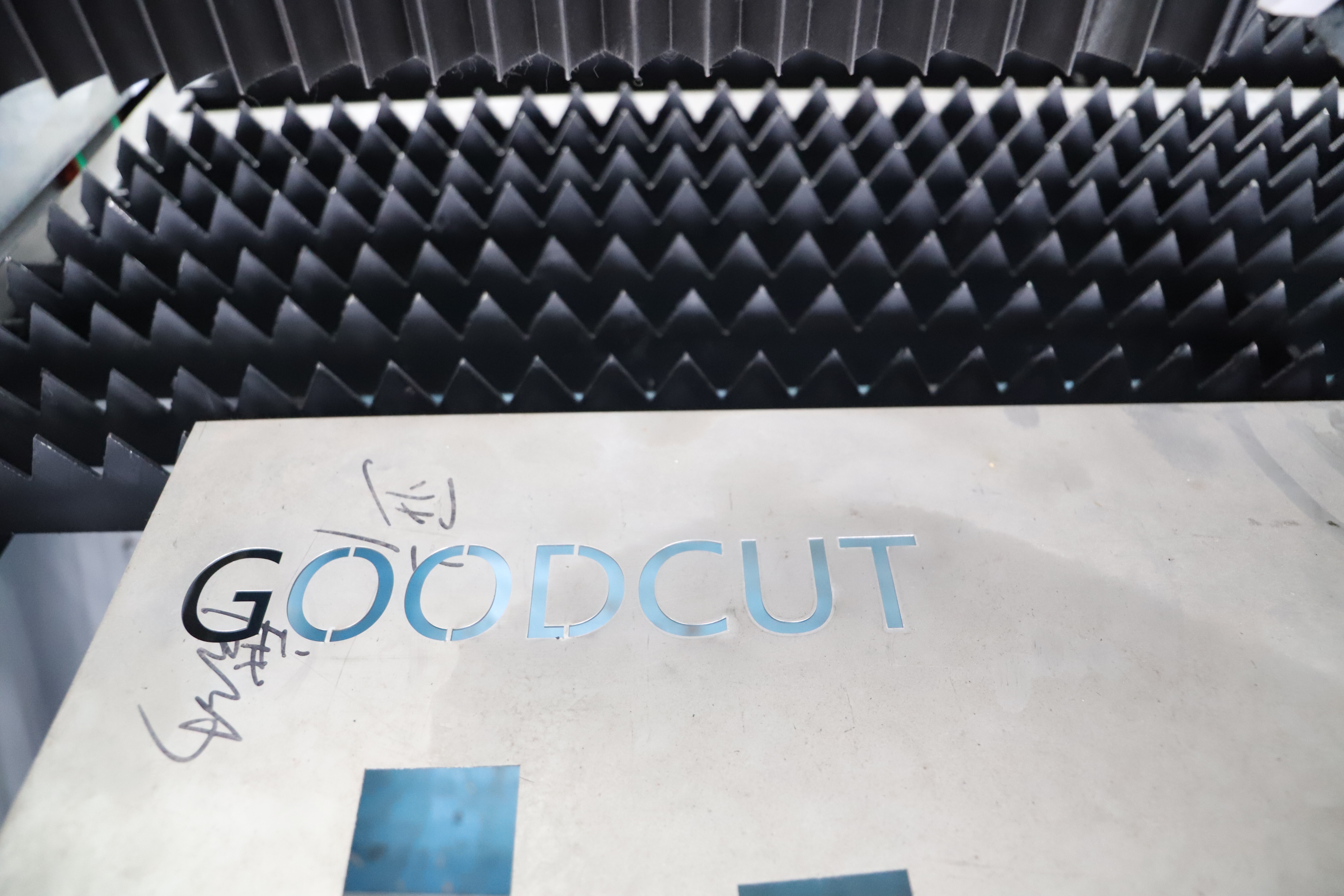 GC1530F Split Structure Fiber Laser Cutting Machine for Cutting Stainless Steel Carbon Steel