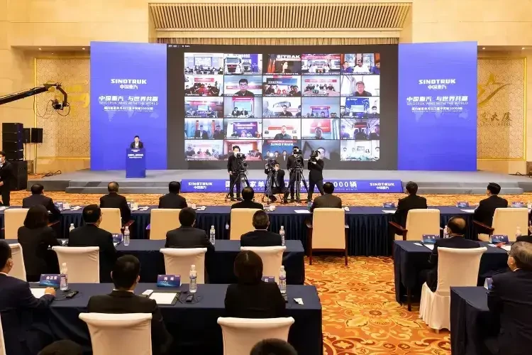 SINOTRUK Break the Record of Exporting 10,000 Heavy Trucks in a Month