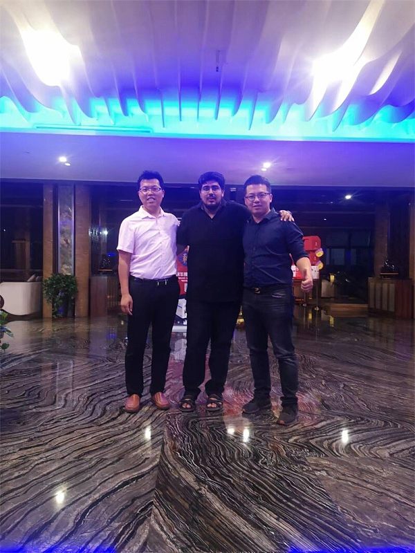 Pakistan customer come to order XCMG parts.jpg