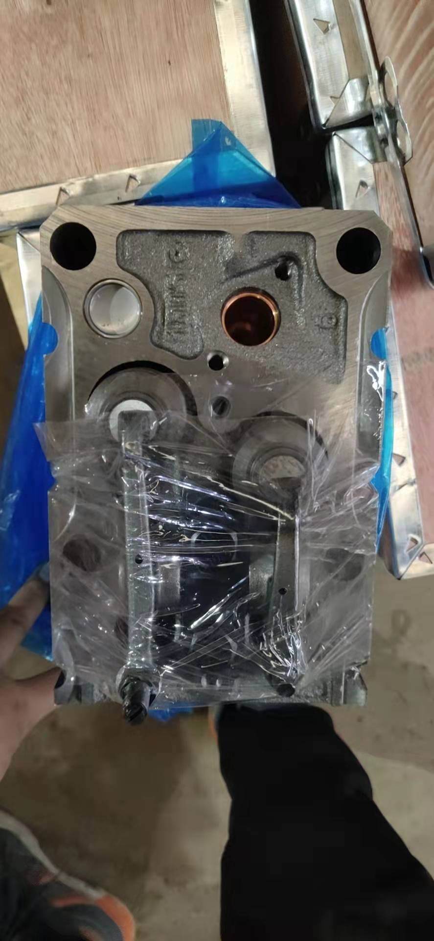 Cylinder head assembly