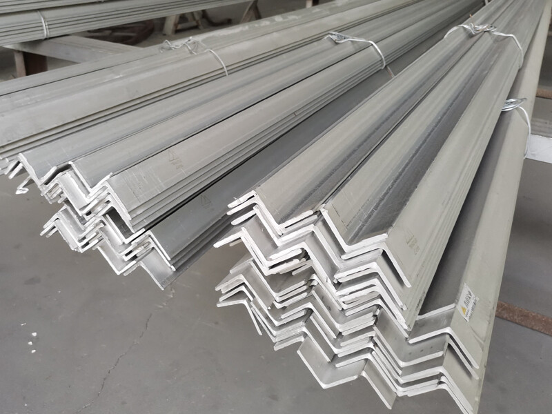 316L / 1.4404 / 022Cr17Ni12Mo2 Stainless Steel Angle