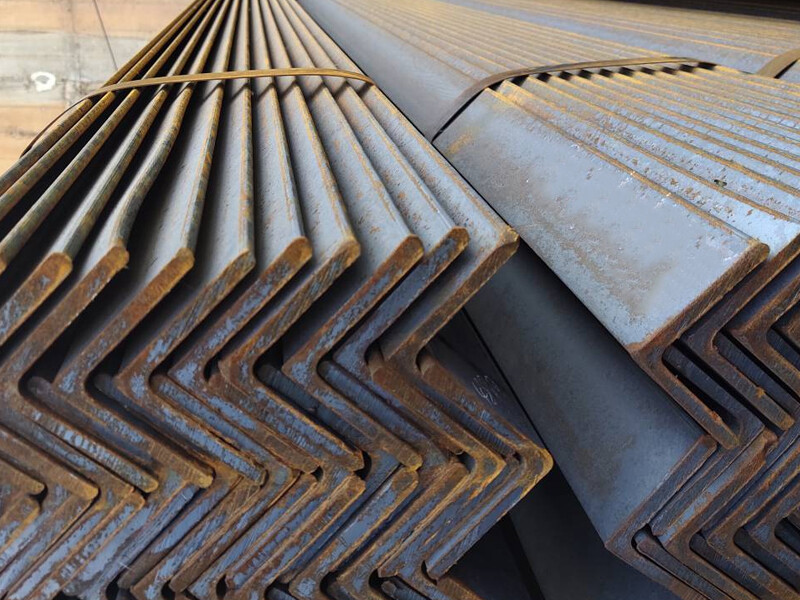 Q275 / SS Grade / SS 490 / S2751R(1.0044) Carbon Steel Angle