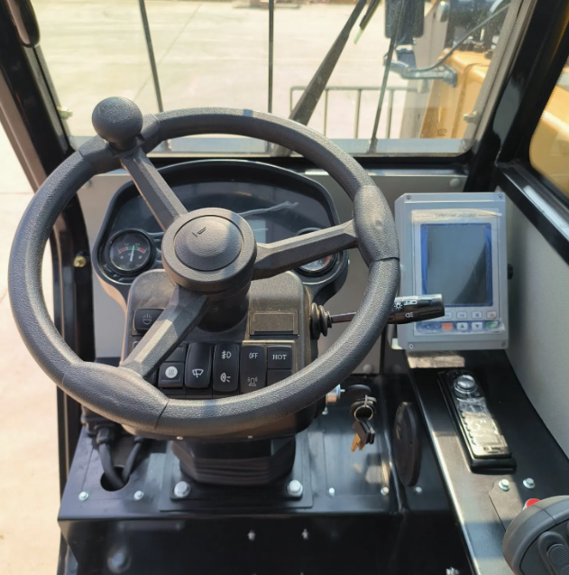 China Telescopic Handler with 3.5 Ton Rated Loader Yn735