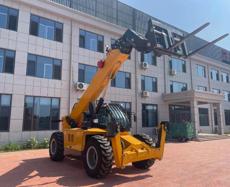 Telescopic Handler with 18m Lifting Height