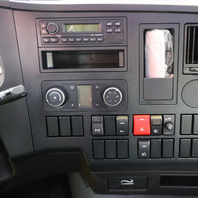 2023 X3000 Shacman 4x2 440 HP tractor Truck Head Price