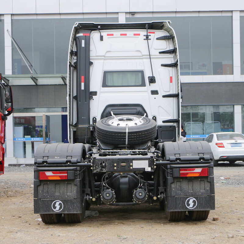 Shacman Used X6000 Tractor 560hp 6x4 Trailer Head Truck