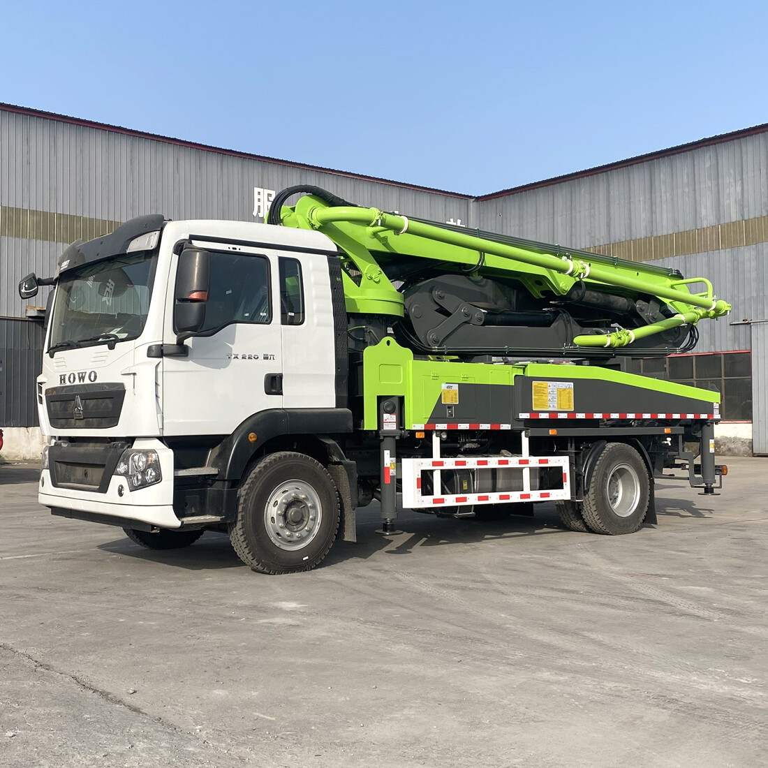 31 Meters of Concrete Pump Truck