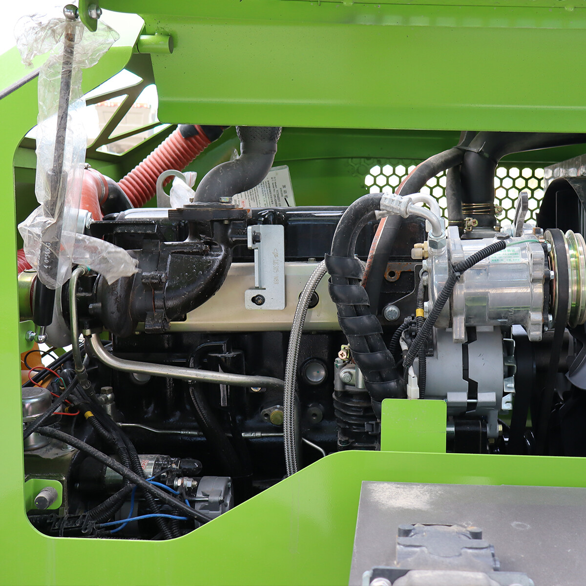 6.5 CBM Self Loading Concrete Mixer Truck