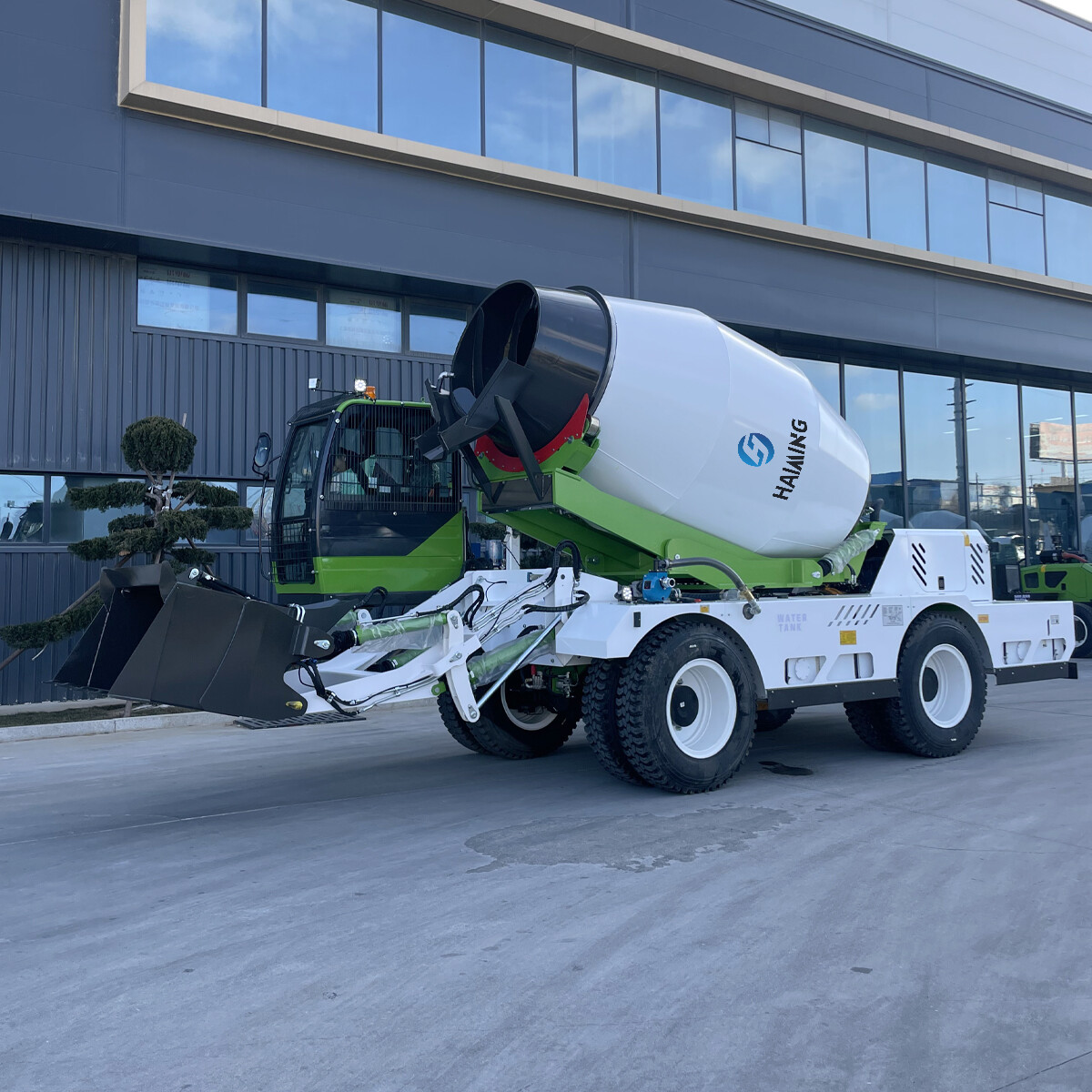 6.5 CBM Self Loading Concrete Mixer Truck