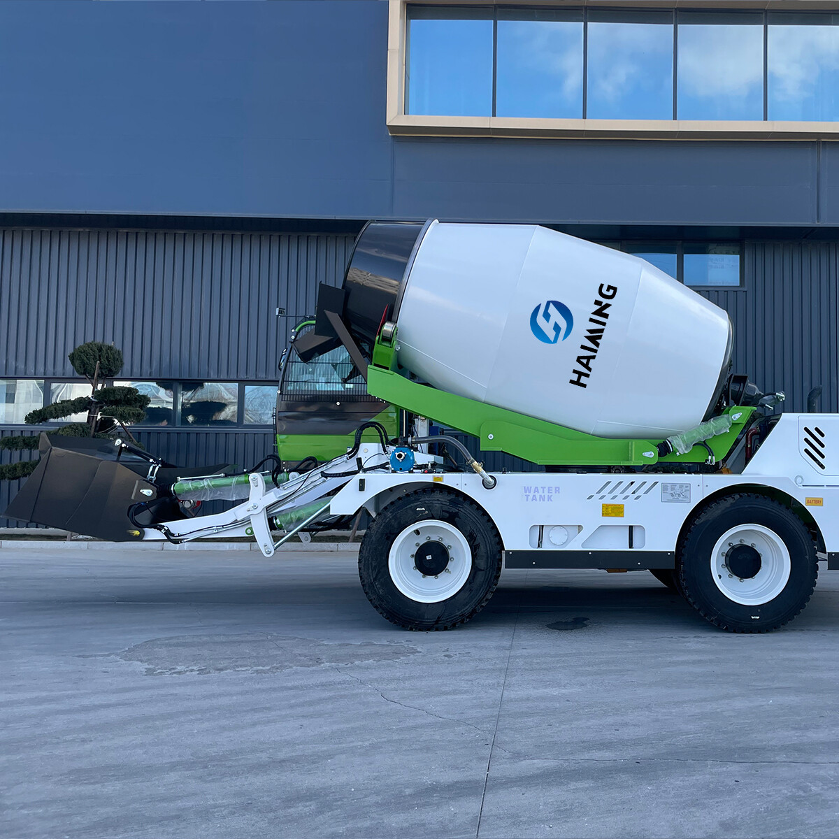 6.5 CBM Self Loading Concrete Mixer Truck