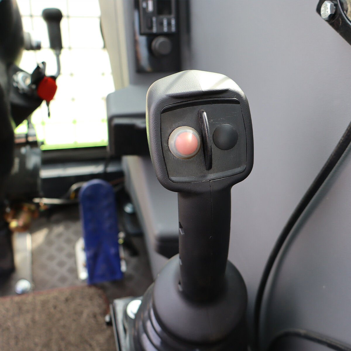 0.5 CBM Self Loading Concrete Mixer Truck