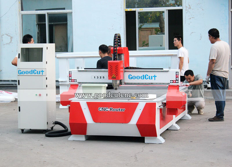 GC1325 Routeur CNC GoodCut haute vitesse pour sculpture sur bois 
