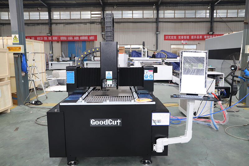 GC6090F GC6010F GC1390F Machine de découpe laser à fibre de petite taille pour la découpe de métal