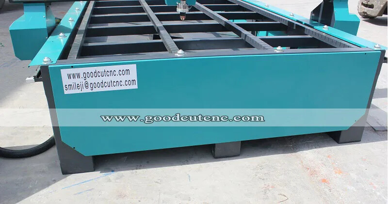 GC2060P Découpeuse de plasma de 2*6 mètres de grande taille avec le pistolet d'électrode de bec d'alimentation d'énergie de LGK Huayuan